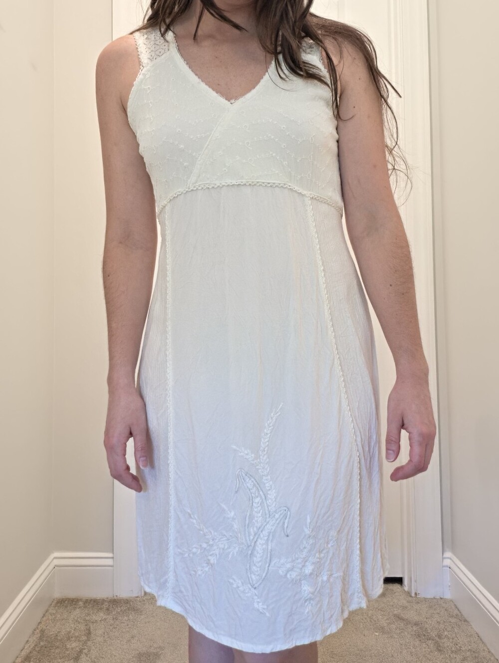 White/Cream Sleeveless Embroidered Lace V-Neck Dress Made In India